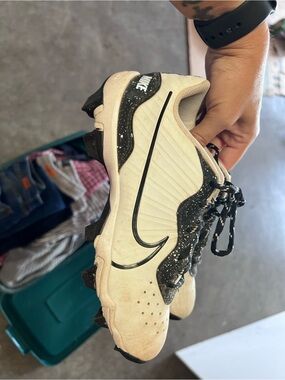 Nike White and Black Athletic Shoe with Pink Accent